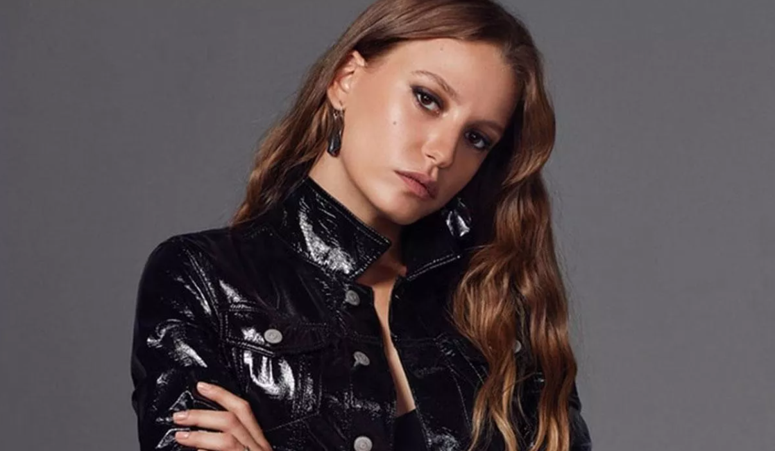 Serenay Sarıkaya Saç Rengi Nedir?