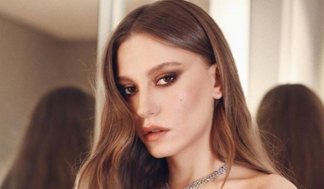 Serenay Sarıkaya Saç Rengi Nedir?